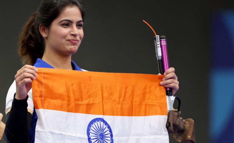 cufs38lg_manu-bhaker-flag-afp_625x300_04_August_24.jpg