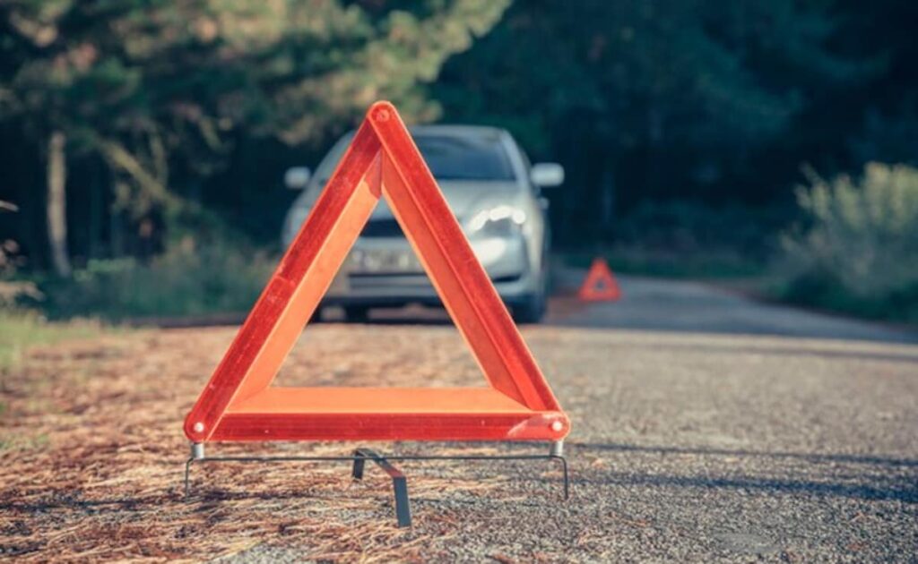 7hfj4un8_accident-generic-road-sign-generic-getty_625x300_20_January_23.jpg